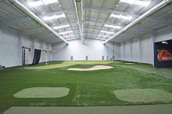 Kennewick indoor putting facility with tee boxes